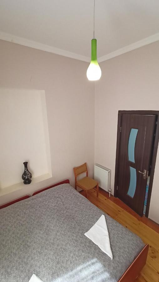 Mero House Кутаїсі Екстер'єр фото
