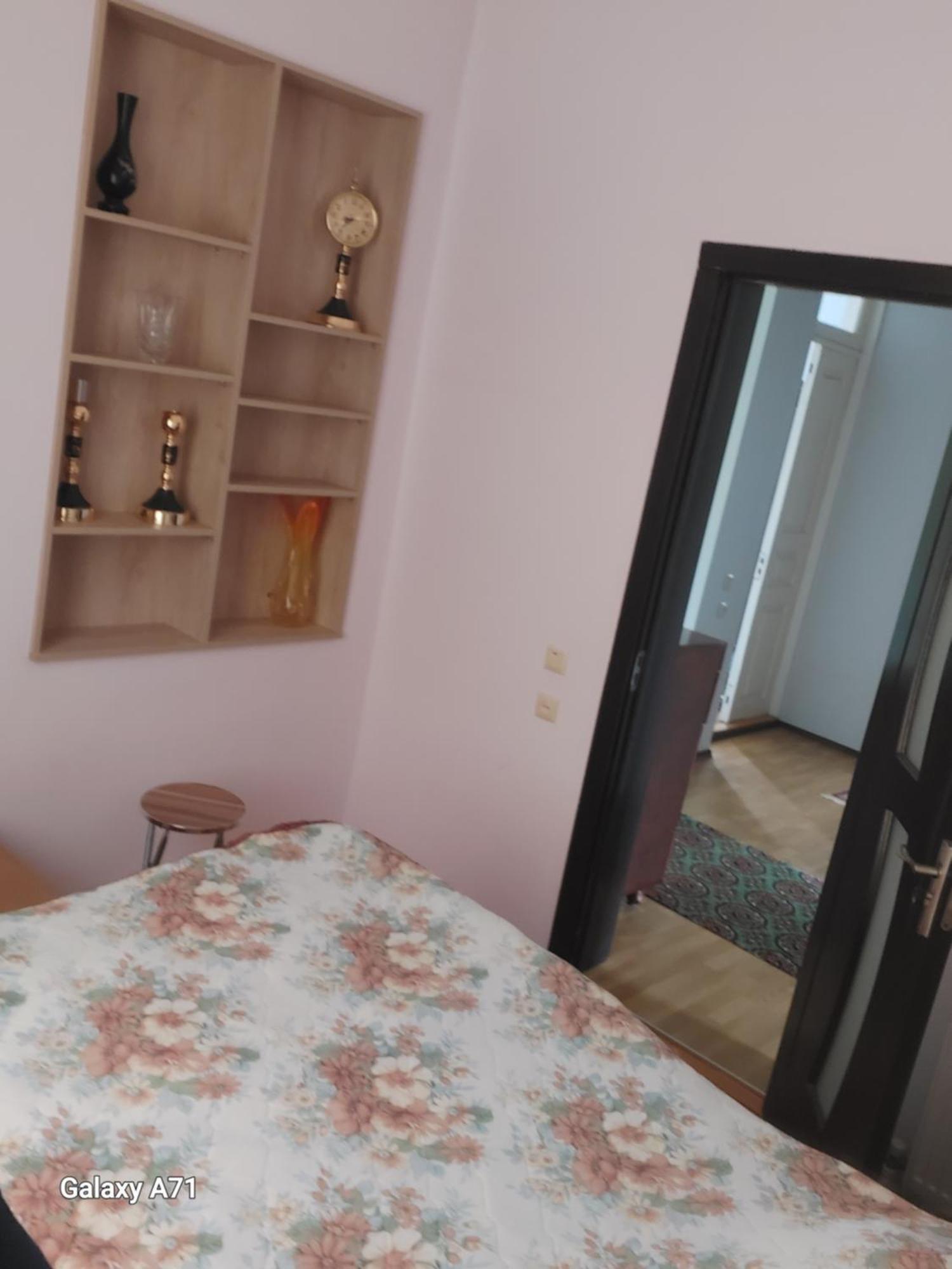 Mero House Кутаїсі Екстер'єр фото